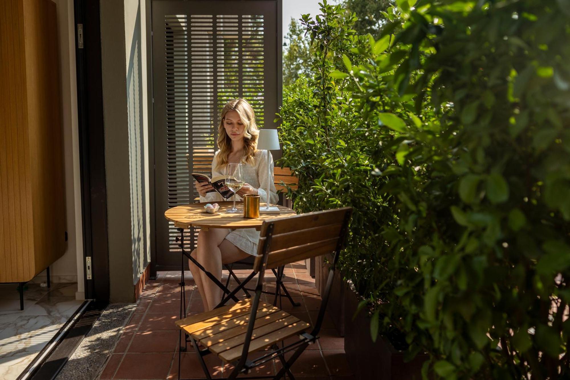 Boutique Hotel 西尔米奥奈 外观 照片